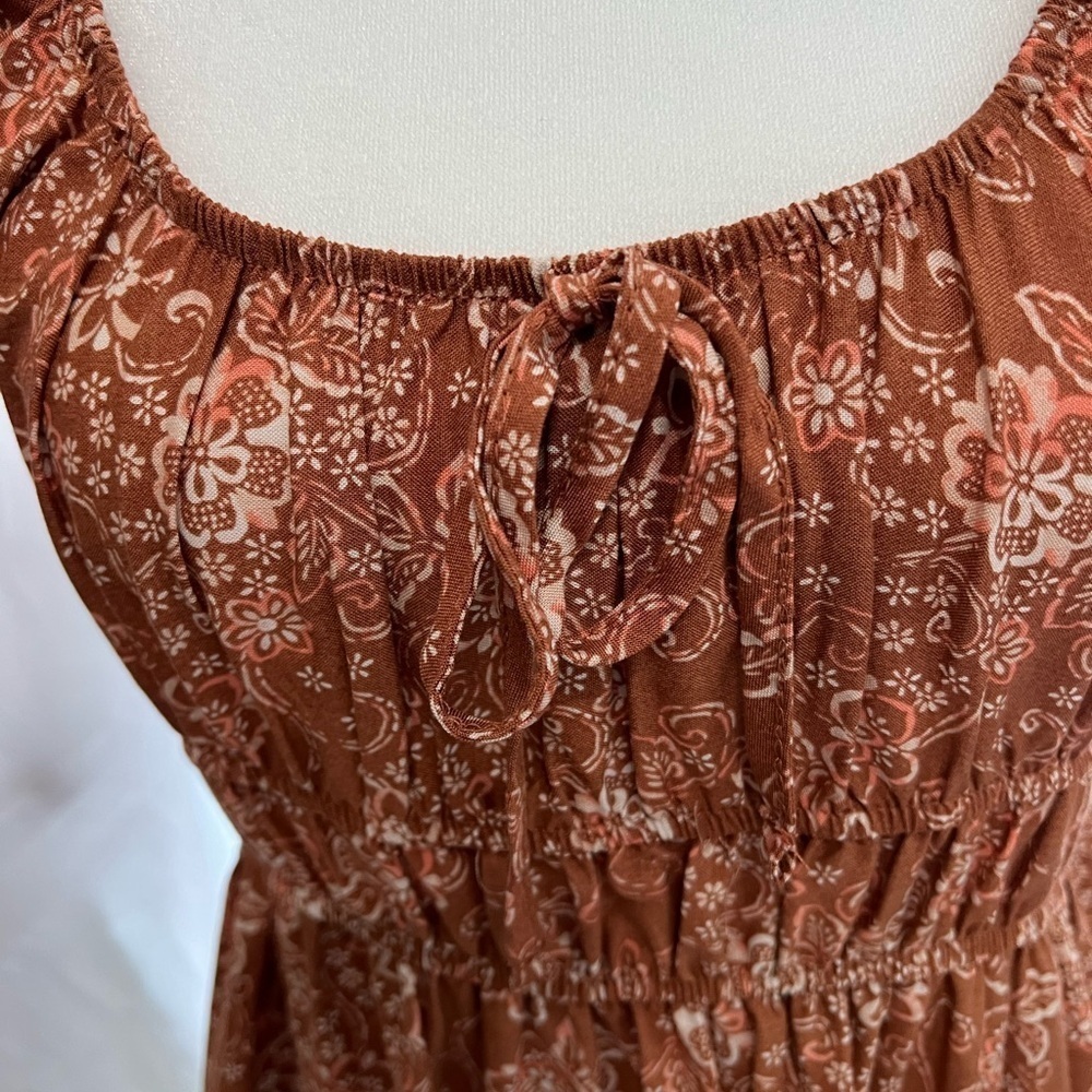 NO COMMENT Juniors floral tired hem mini dress size M - Picture 5 of 6
